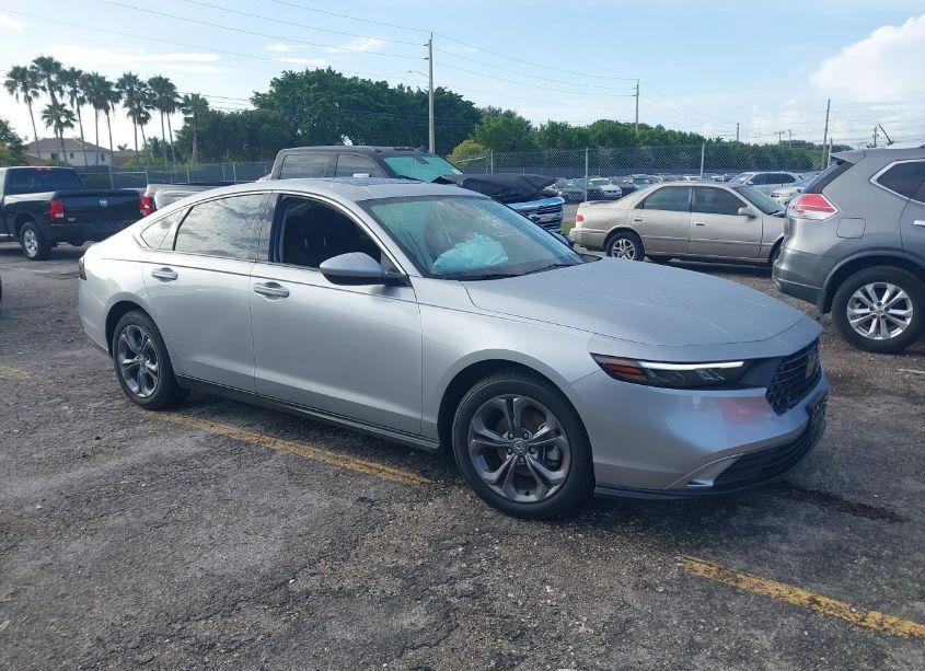 2024 Honda Accord EX (VIN 1HGCY1F37RA048780) main photo