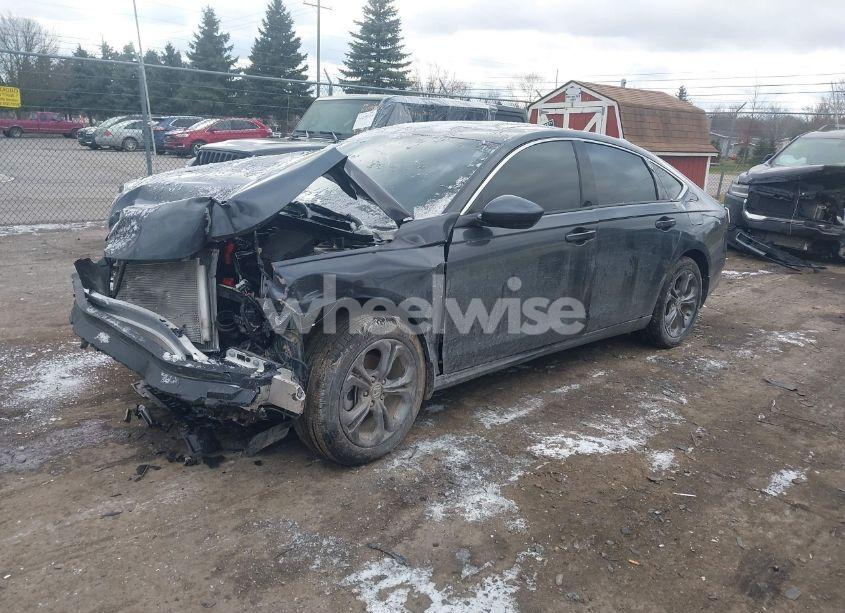 Photo 2 of 2024 Honda Accord EX (VIN 1HGCY1F37RA073548)