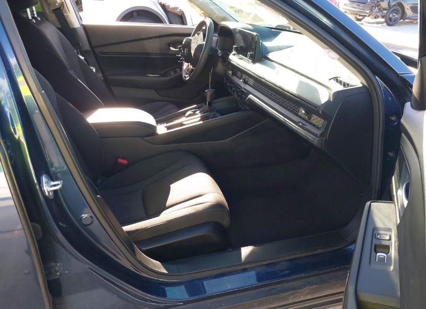 Photo 5 of 2023 Honda Accord EX (VIN 1HGCY1F38PA026557)