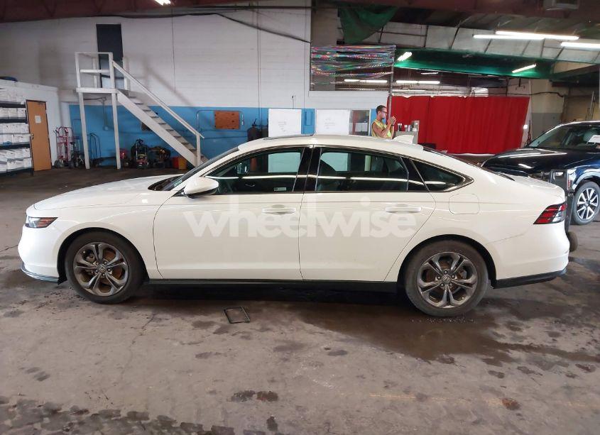 Photo 14 of 2023 Honda Accord EX (VIN 1HGCY1F38PA036408)