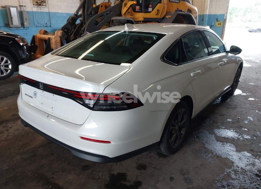 Photo 4 of 2023 Honda Accord EX (VIN 1HGCY1F38PA036408)