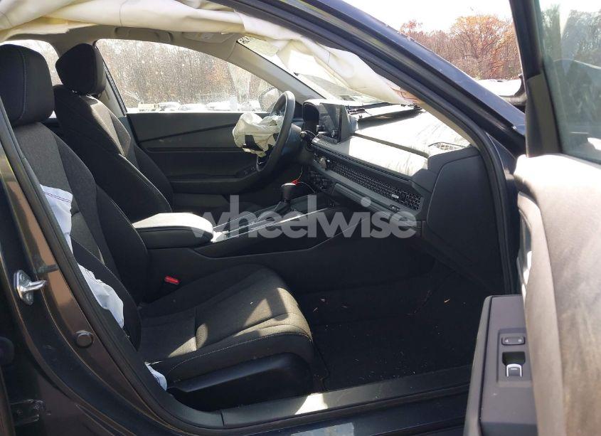 Photo 5 of 2023 Honda Accord EX (VIN 1HGCY1F39PA024817)