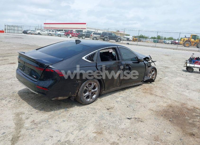 Photo 4 of 2023 Honda Accord EX (VIN 1HGCY1F39PA056523)