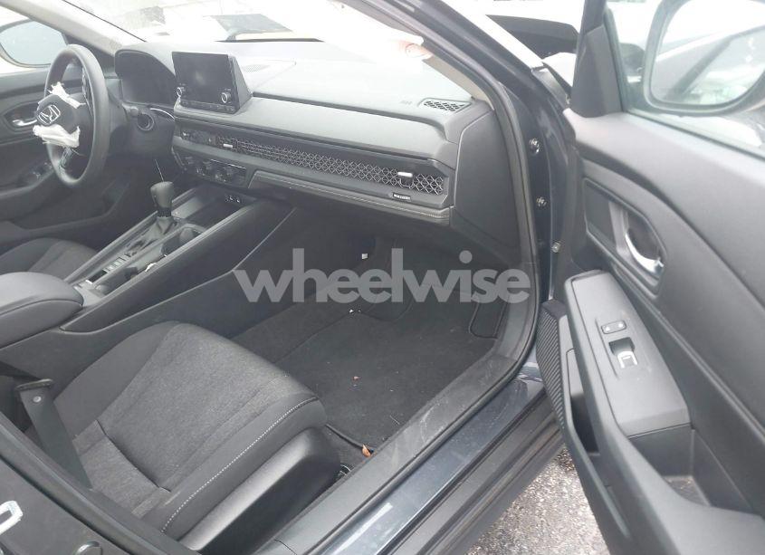 Photo 5 of 2024 Honda Accord EX (VIN 1HGCY1F39RA047212)