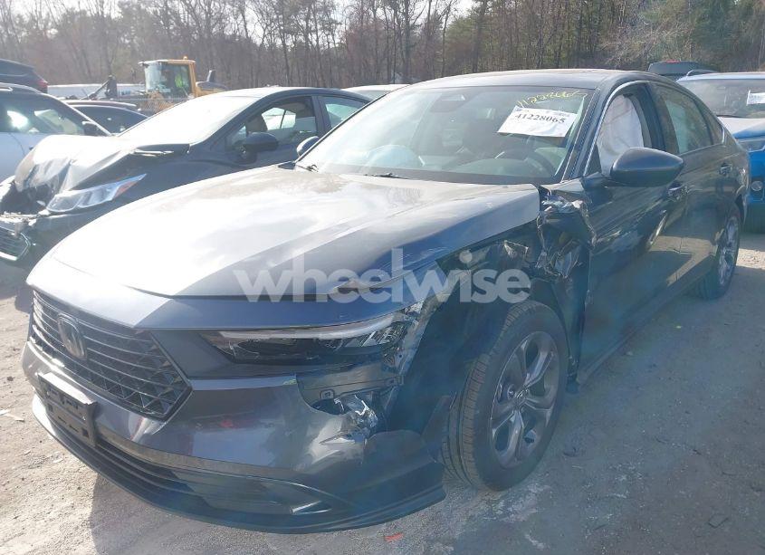 Photo 2 of 2024 Honda Accord EX (VIN 1HGCY1F39RA080601)