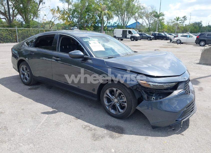 2024 Honda Accord EX (VIN 1HGCY1F3XRA086116) main photo