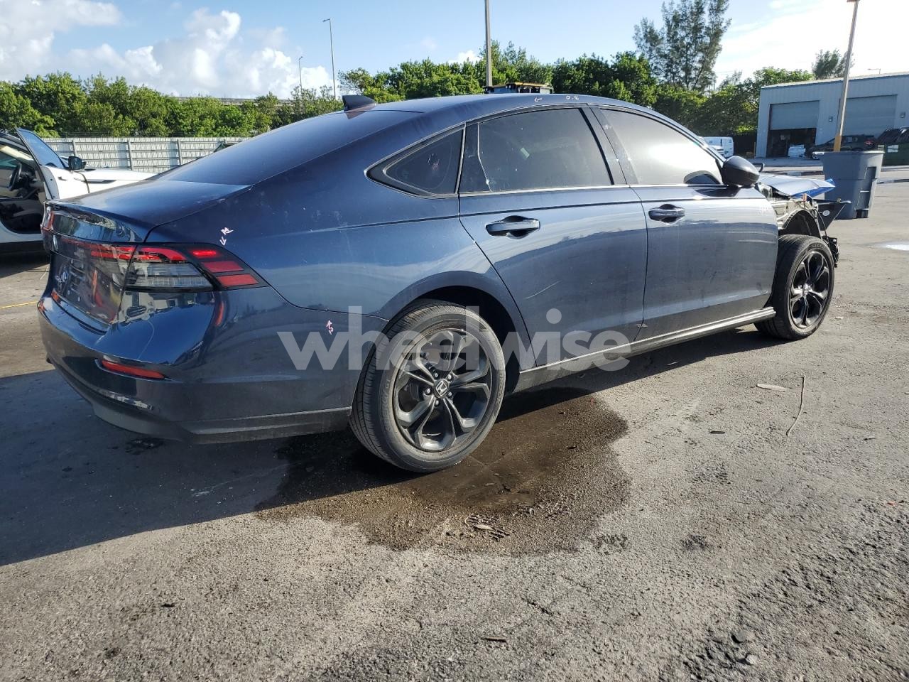 Photo 3 of 2025 HONDA ACCORD SE (VIN 1HGCY1F42SA026362)