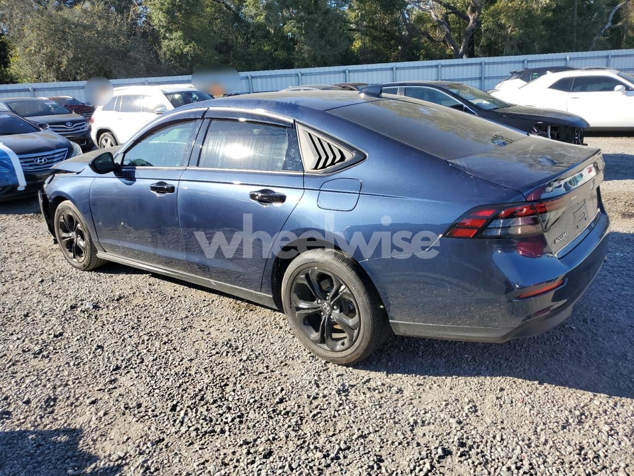 Photo 2 of 2025 HONDA ACCORD SE (VIN 1HGCY1F45SA041387)