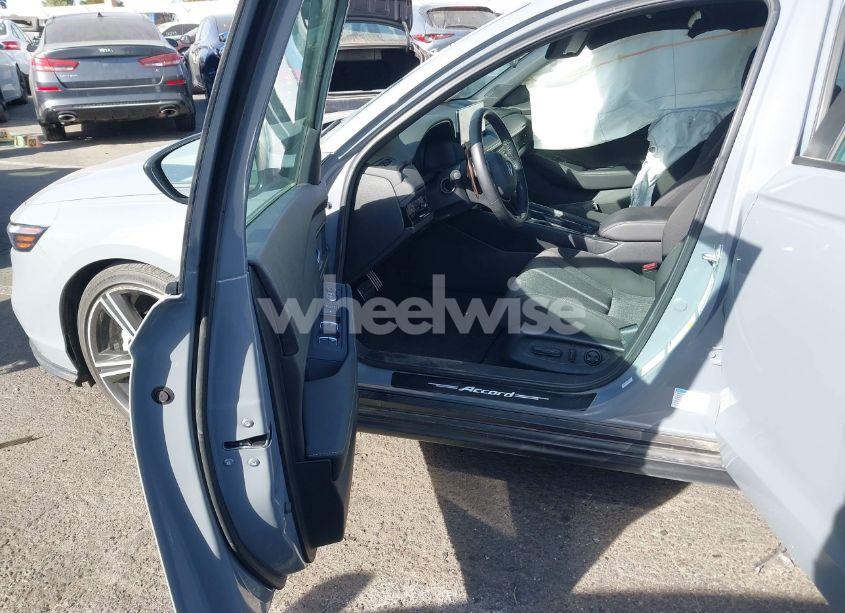 Photo 5 of 2023 Honda Accord HYBRID SPORT (VIN 1HGCY2F52PA017425)