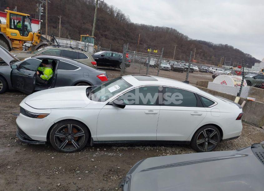 Photo 15 of 2024 Honda Accord HYBRID SPORT (VIN 1HGCY2F54RA008843)