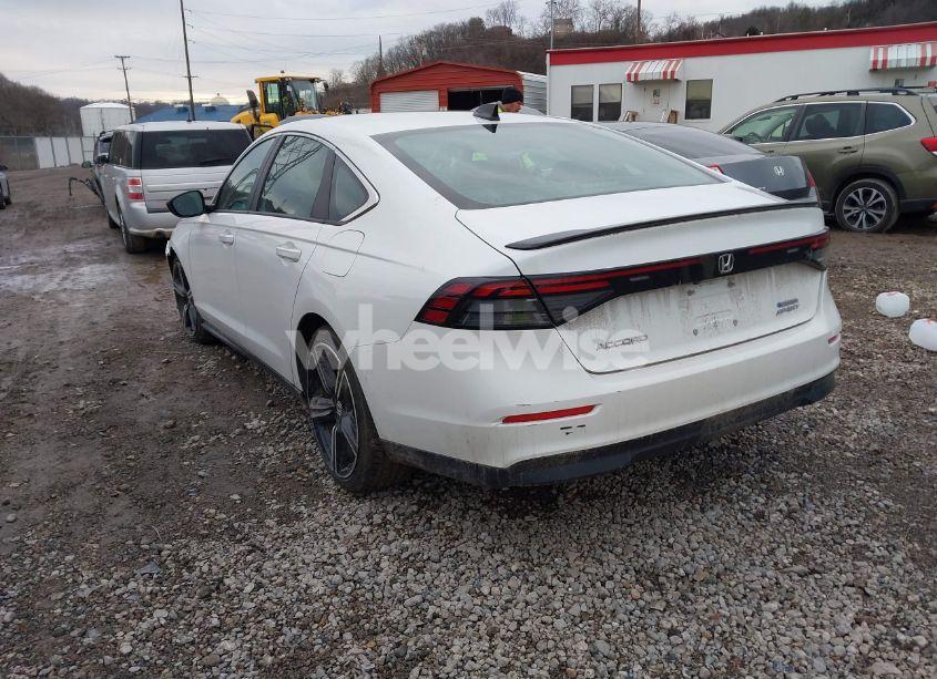 Photo 3 of 2024 Honda Accord HYBRID SPORT (VIN 1HGCY2F54RA008843)
