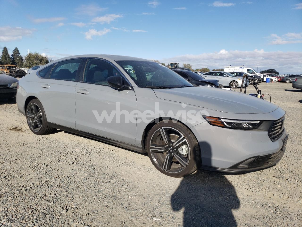Photo 4 of 2025 HONDA ACCORD HYBRID SPORT (VIN 1HGCY2F55SA043414)