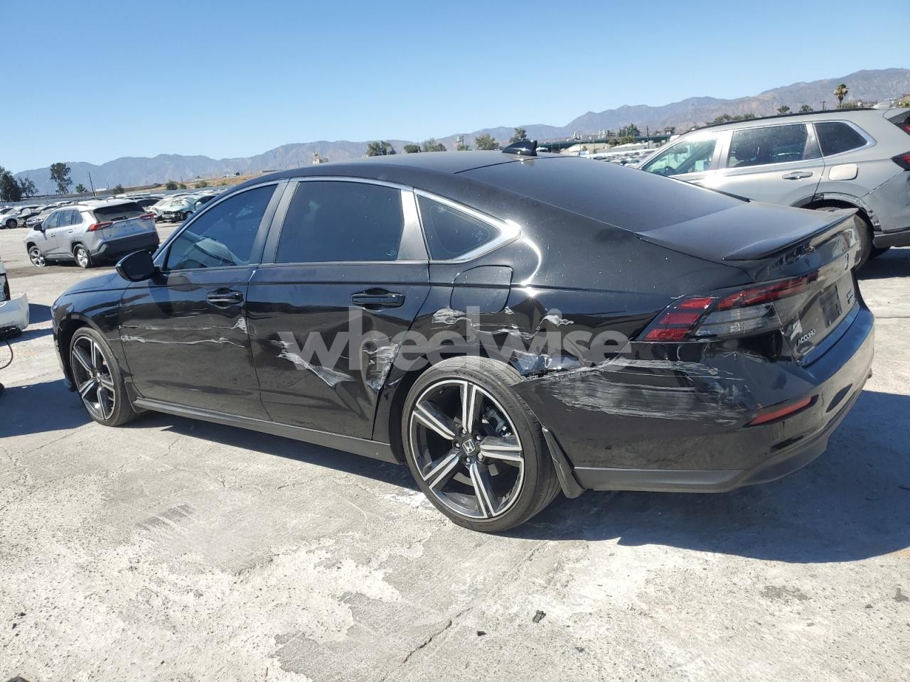 Photo 2 of 2024 HONDA ACCORD HYBRID SPORT (VIN 1HGCY2F57RA038581)