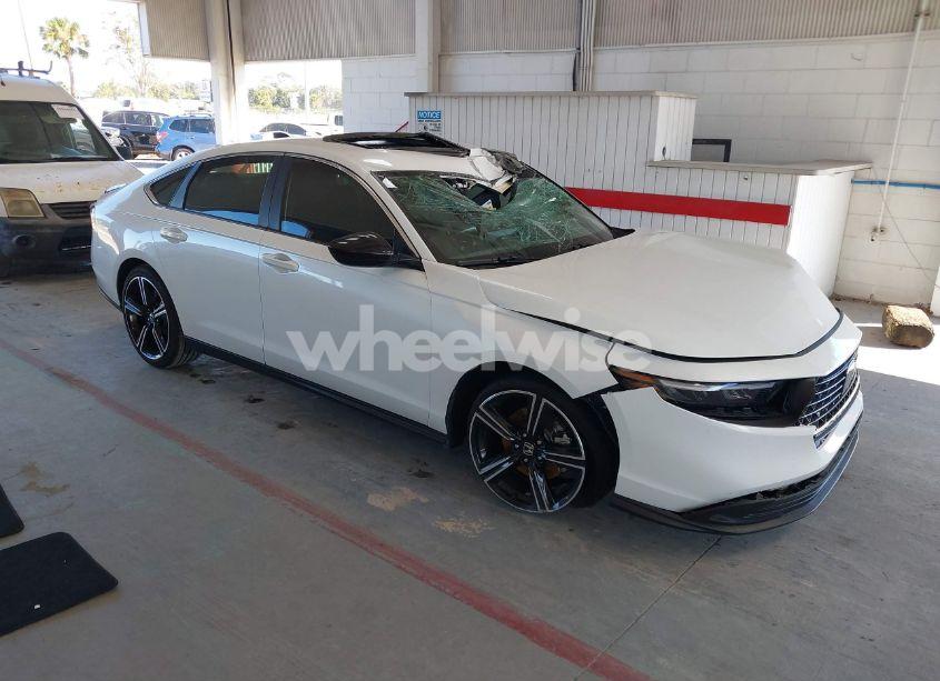 2024 Honda Accord HYBRID SPORT (VIN 1HGCY2F57RA062007) main photo