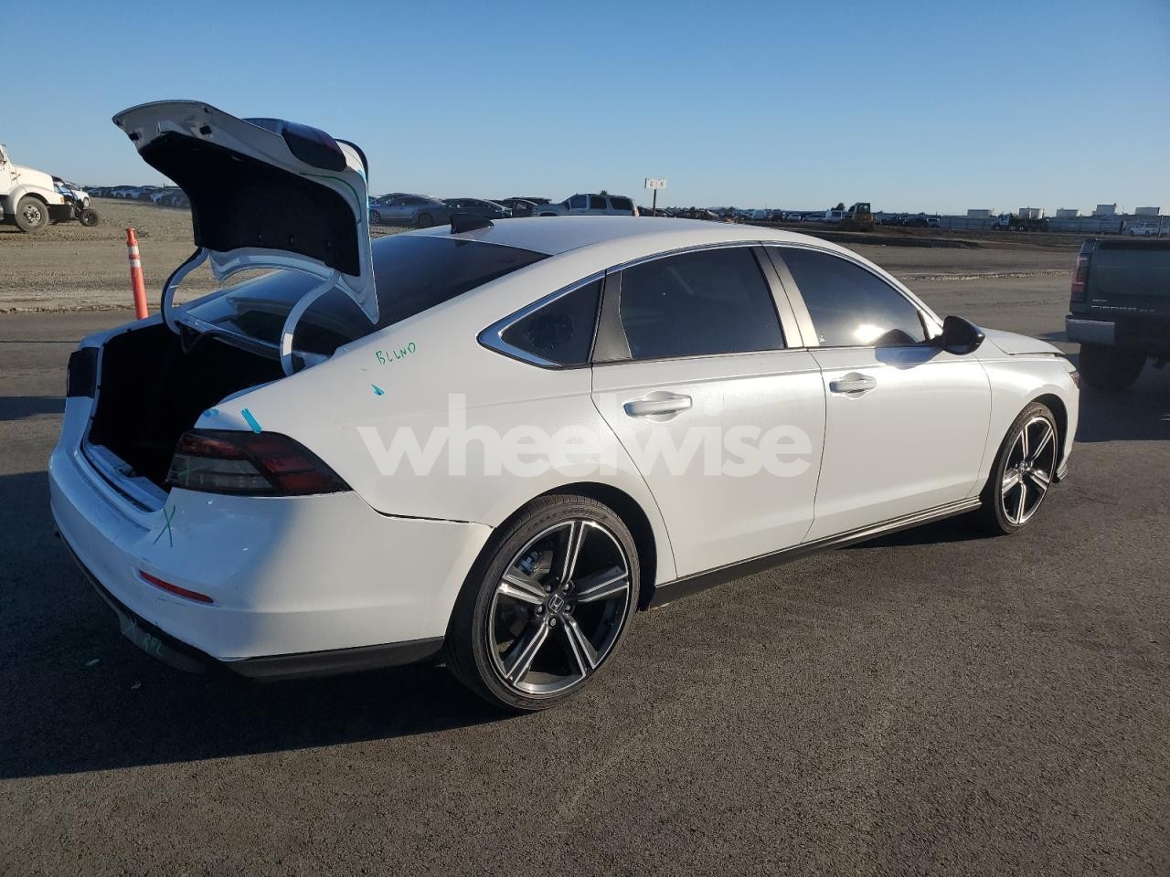 Photo 3 of 2025 HONDA ACCORD HYBRID SPORT (VIN 1HGCY2F58SA047277)