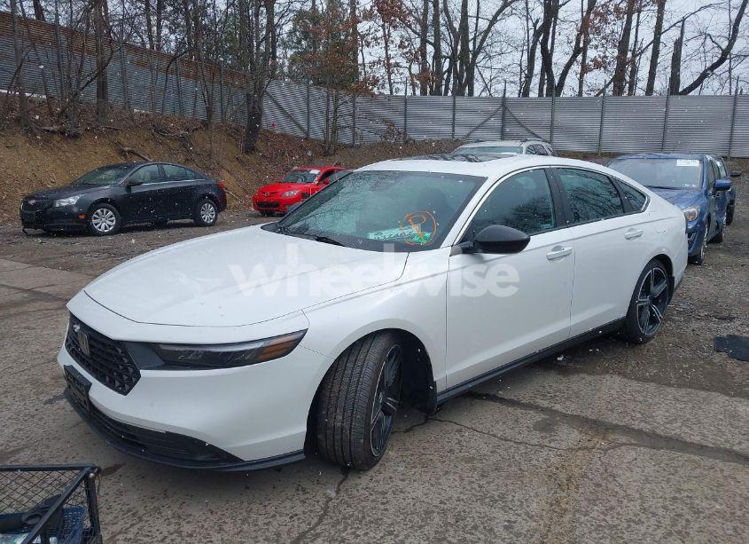 Photo 2 of 2025 Honda Accord HYBRID SPORT (VIN 1HGCY2F59SA027717)