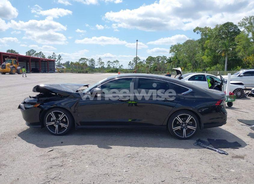 Photo 14 of 2024 Honda Accord HYBRID SPORT (VIN 1HGCY2F5XRA038624)