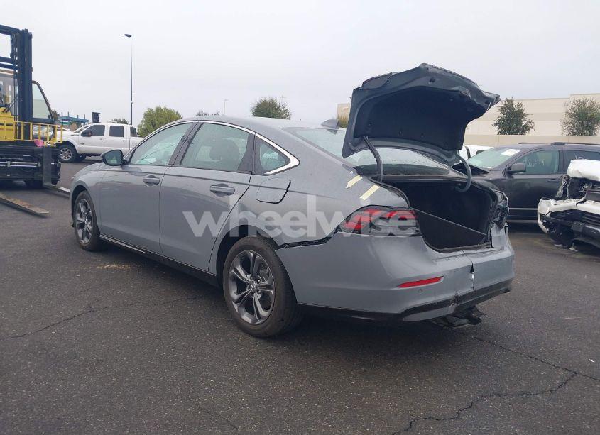 Photo 3 of 2025 Honda Accord HYBRID EX-L (VIN 1HGCY2F62SA004529)