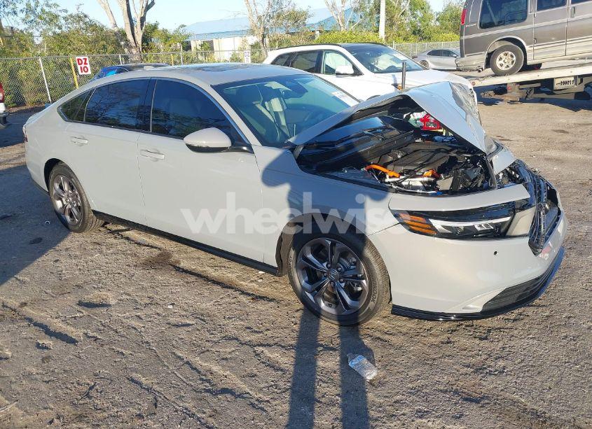 2025 Honda Accord HYBRID EXL (VIN 1HGCY2F62SA009813) main photo