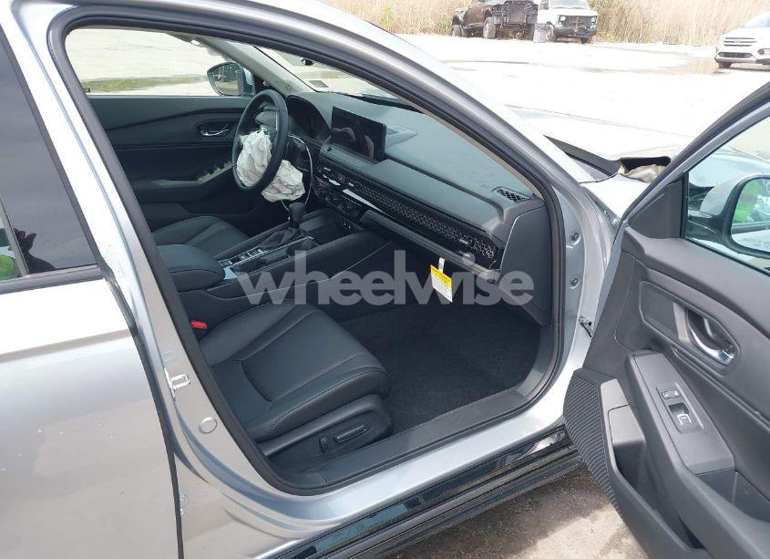 Photo 5 of 2025 Honda Accord HYBRID EX-L (VIN 1HGCY2F65SA036309)