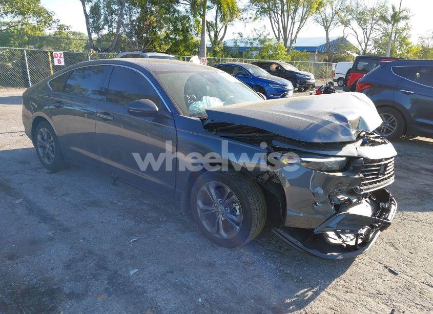 2024 Honda Accord HYBRID EX-L (VIN 1HGCY2F68RA081562) main photo
