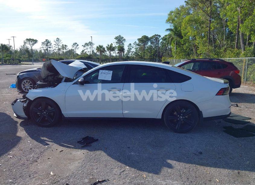 Photo 14 of 2024 Honda Accord HYBRID SPORT-L (VIN 1HGCY2F70RA028654)