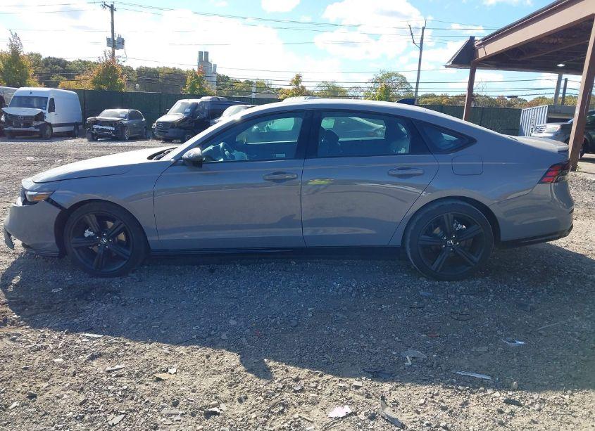 Photo 14 of 2024 Honda Accord HYBRID SPORT-L (VIN 1HGCY2F70RA060777)