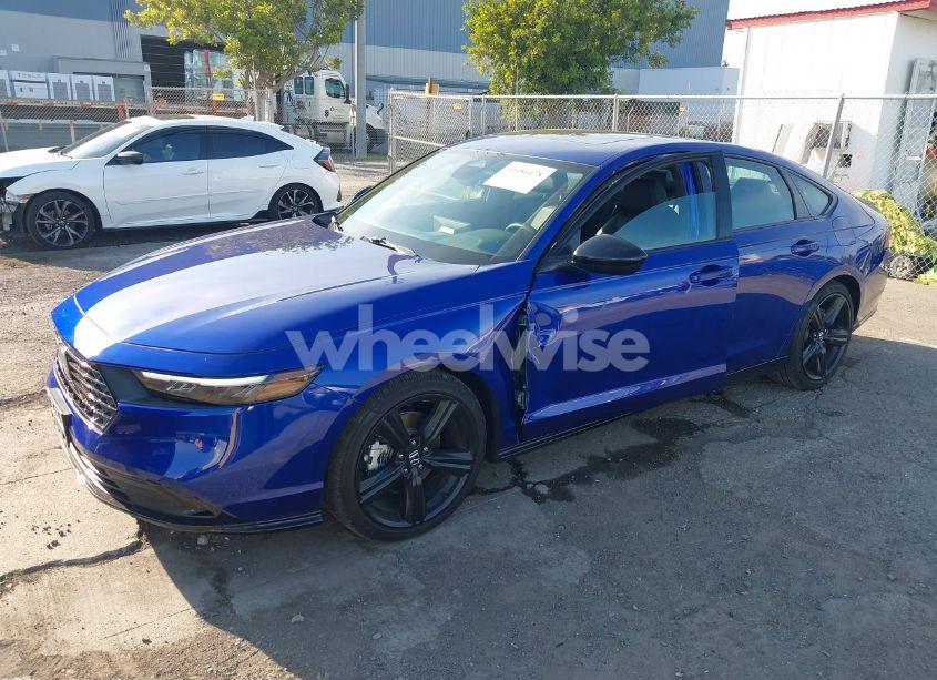 Photo 2 of 2024 Honda Accord HYBRID SPORT-L (VIN 1HGCY2F71RA033992)