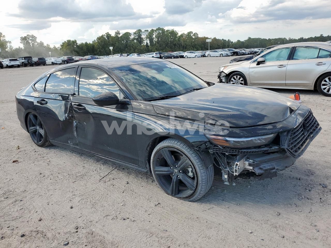 Photo 4 of 2024 HONDA ACCORD HYBRID SPORT-L N/A (VIN 1HGCY2F71RA053370)