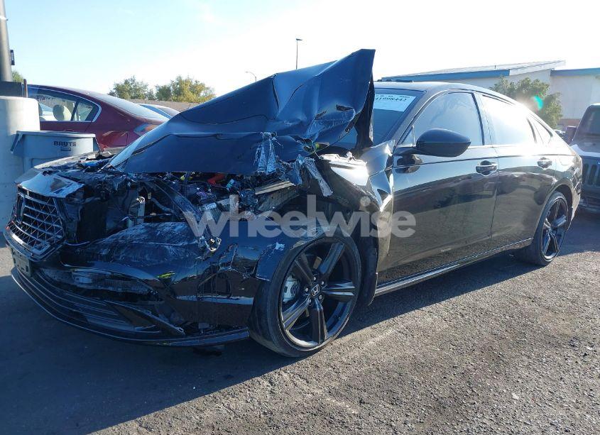 Photo 2 of 2024 Honda Accord HYBRID SPORT-L (VIN 1HGCY2F72RA000564)