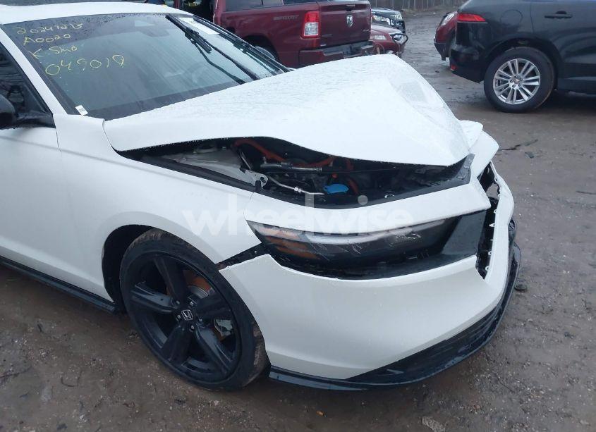 Photo 18 of 2024 Honda Accord HYBRID SPORT-L (VIN 1HGCY2F72RA049019)
