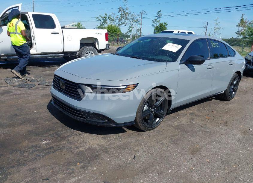 Photo 2 of 2025 Honda Accord HYBRID SPORT-L (VIN 1HGCY2F73SA027116)