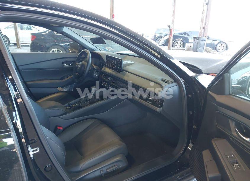Photo 5 of 2025 Honda Accord HYBRID SPORT-L (VIN 1HGCY2F74SA001317)