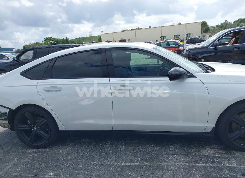 Photo 14 of 2024 Honda Accord HYBRID SPORT-L (VIN 1HGCY2F75RA044588)