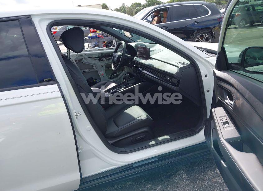 Photo 5 of 2024 Honda Accord HYBRID SPORT-L (VIN 1HGCY2F75RA044588)