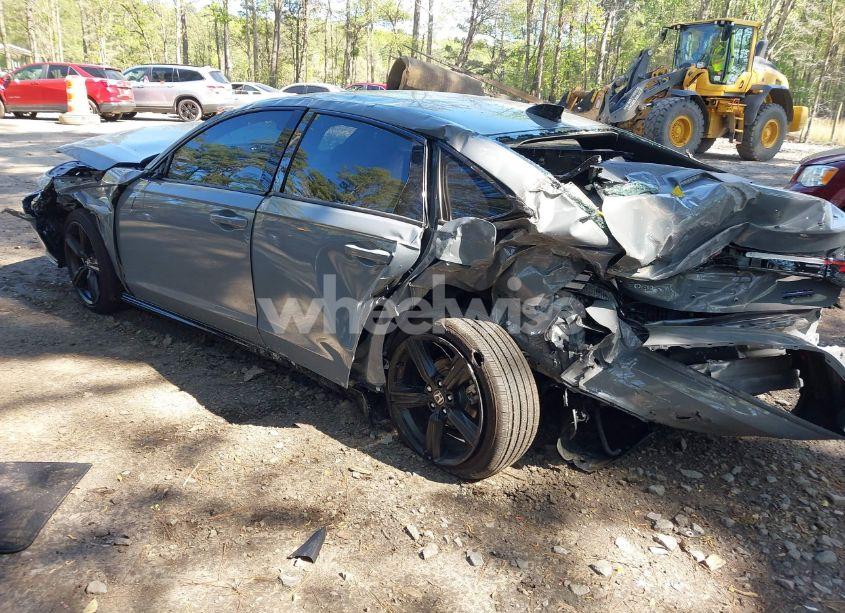 Photo 3 of 2025 Honda Accord HYBRID SPORT-L (VIN 1HGCY2F75SA003612)