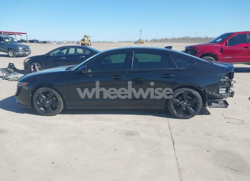 Photo 14 of 2024 Honda Accord HYBRID SPORT-L (VIN 1HGCY2F77RA072294)