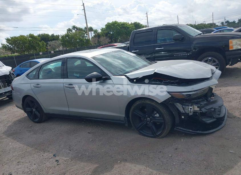 Photo 14 of 2024 Honda Accord HYBRID SPORT-L (VIN 1HGCY2F77RA087118)