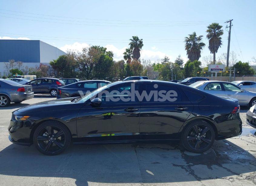 Photo 14 of 2024 Honda Accord HYBRID SPORT-L (VIN 1HGCY2F79RA011979)