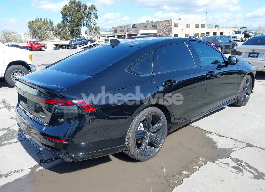 Photo 4 of 2024 Honda Accord HYBRID SPORT-L (VIN 1HGCY2F79RA011979)