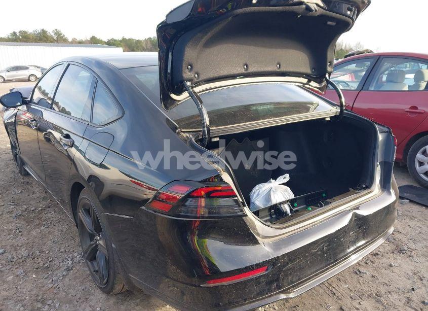 Photo 3 of 2024 Honda Accord HYBRID SPORT-L (VIN 1HGCY2F7XRA034378)