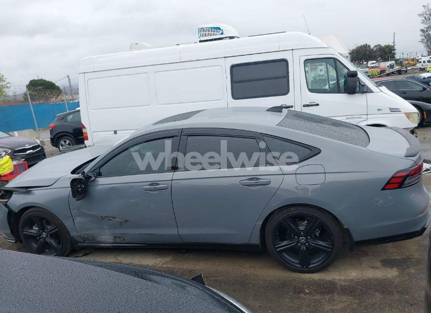 Photo 14 of 2024 Honda Accord HYBRID SPORT-L (VIN 1HGCY2F7XRA046658)