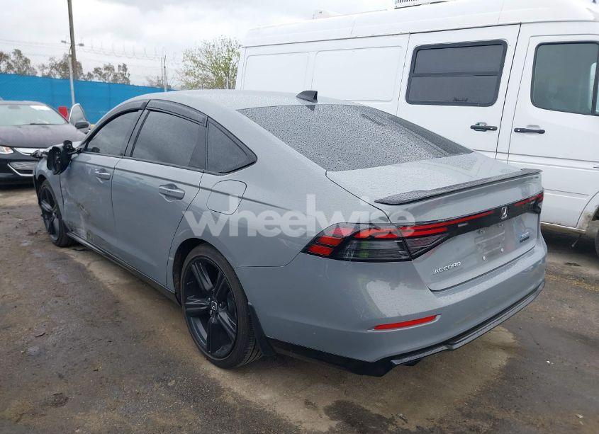 Photo 3 of 2024 Honda Accord HYBRID SPORT-L (VIN 1HGCY2F7XRA046658)