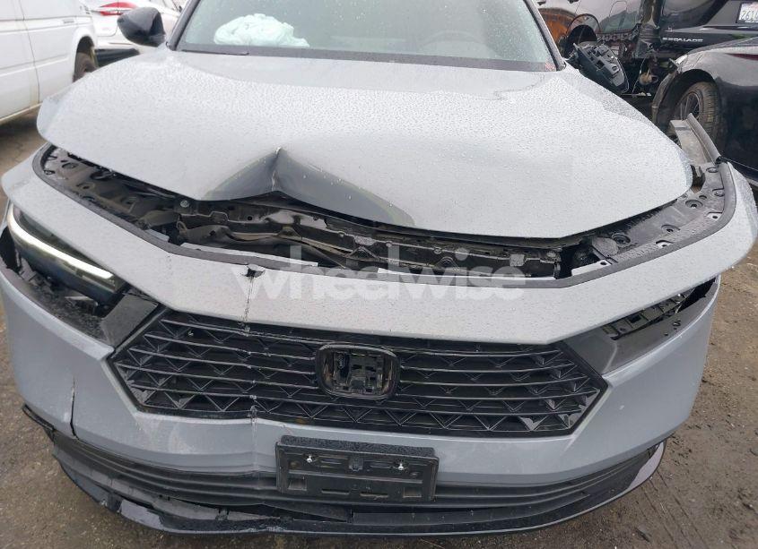 Photo 6 of 2024 Honda Accord HYBRID SPORT-L (VIN 1HGCY2F7XRA046658)
