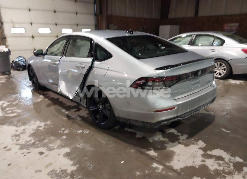 Photo 3 of 2025 Honda Accord HYBRID SPORT-L (VIN 1HGCY2F7XSA004092)