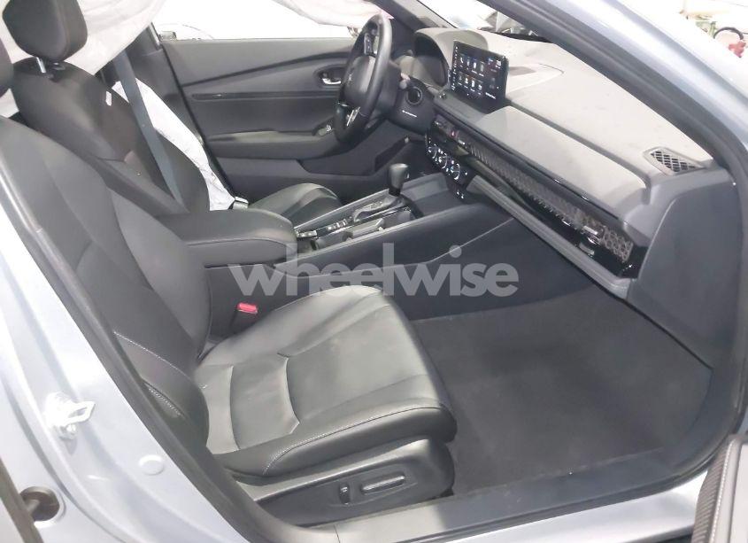 Photo 5 of 2025 Honda Accord HYBRID SPORT-L (VIN 1HGCY2F7XSA004092)