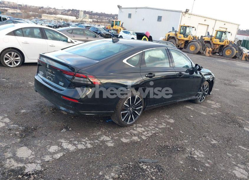 Photo 4 of 2024 Honda Accord HYBRID TOURING (VIN 1HGCY2F81RA064233)