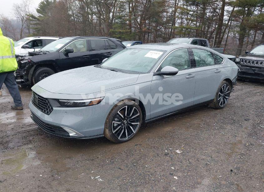 Photo 2 of 2025 Honda Accord HYBRID TOURING (VIN 1HGCY2F81SA005883)