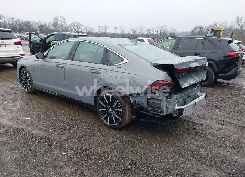 Photo 3 of 2025 Honda Accord HYBRID TOURING (VIN 1HGCY2F81SA005883)