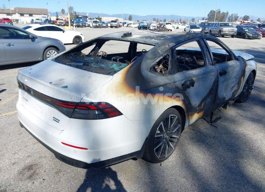 Photo 4 of 2024 Honda Accord HYBRID TOURING (VIN 1HGCY2F82RA075600)